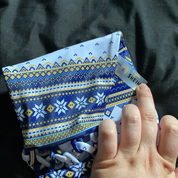 Brand new bathing suit - Picture 3 of 5